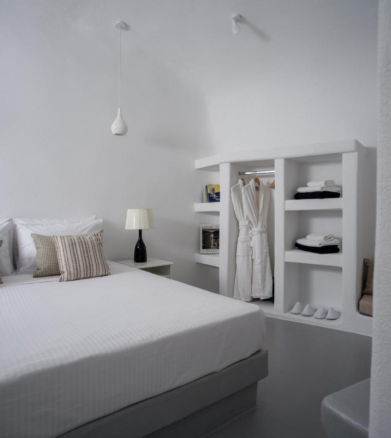 White Dream Suites Фира Екстериор снимка