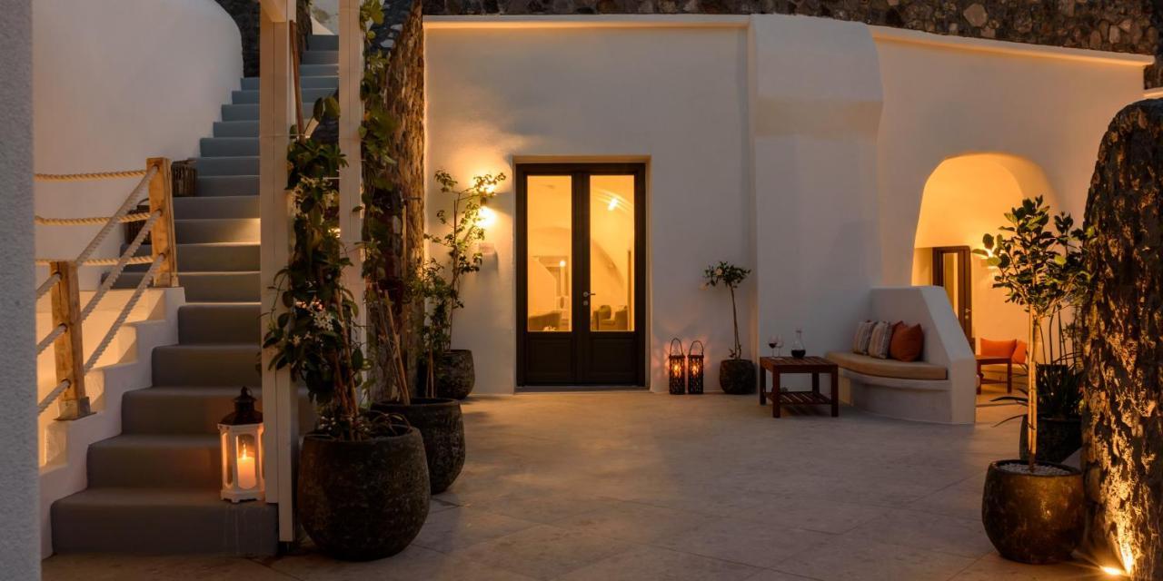 White Dream Suites Фира Екстериор снимка