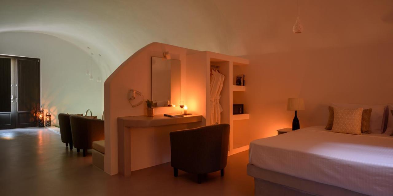 White Dream Suites Фира Екстериор снимка